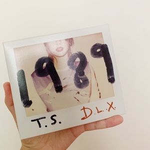 1989 CD 🌟